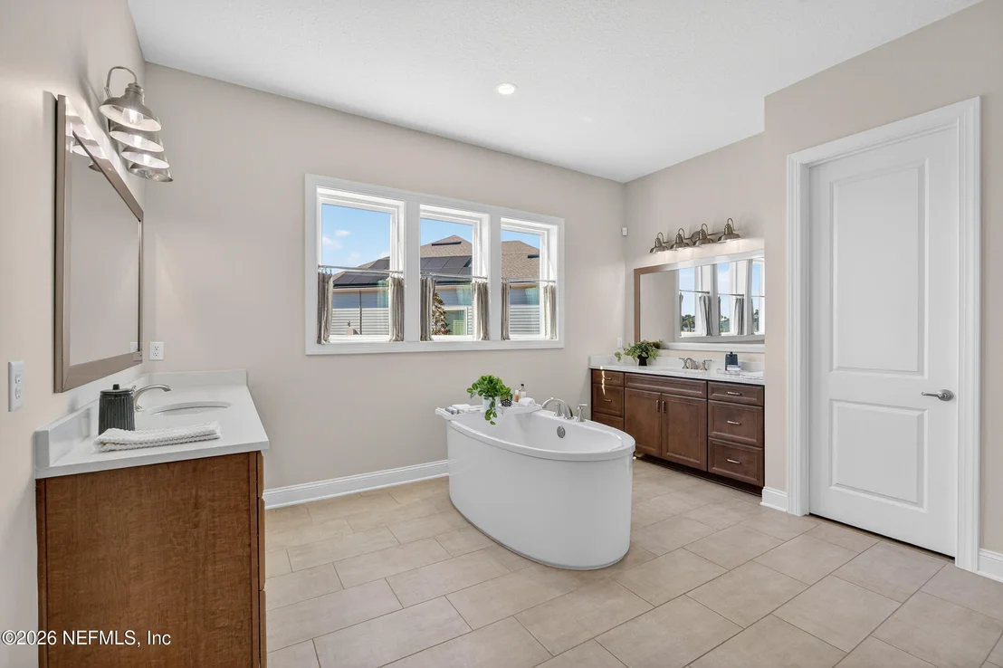 Photo of 105 AWLLEAF Court
