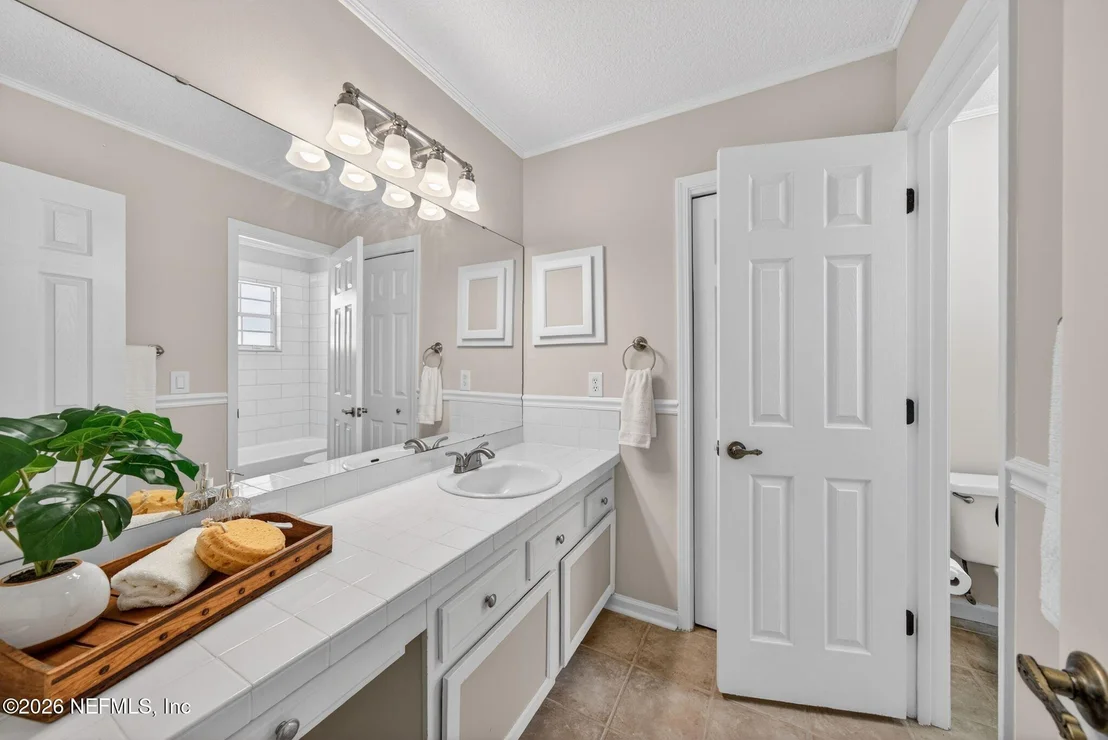 Photo of 572 COZYBROOK Lane