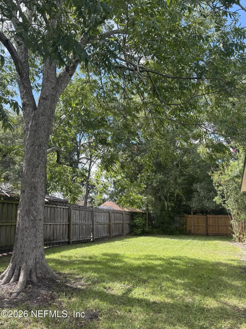 Photo of 200 DEBARRY Avenue
