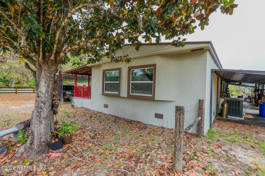 Photo of 239 LYNNE Drive