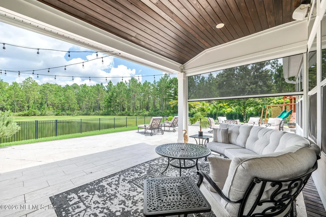 Photo of 681 GLENNEYRE Circle