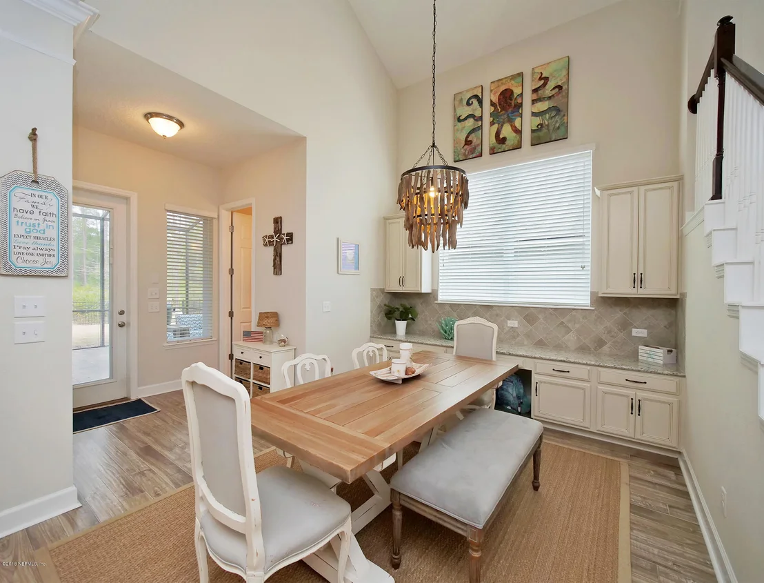 Photo of 453 EAGLE ROCK Drive