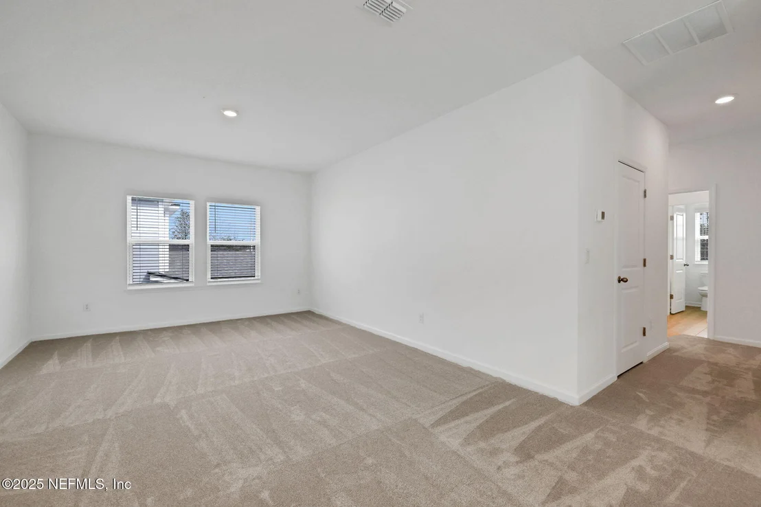Photo of 486 FARMFIELD Drive