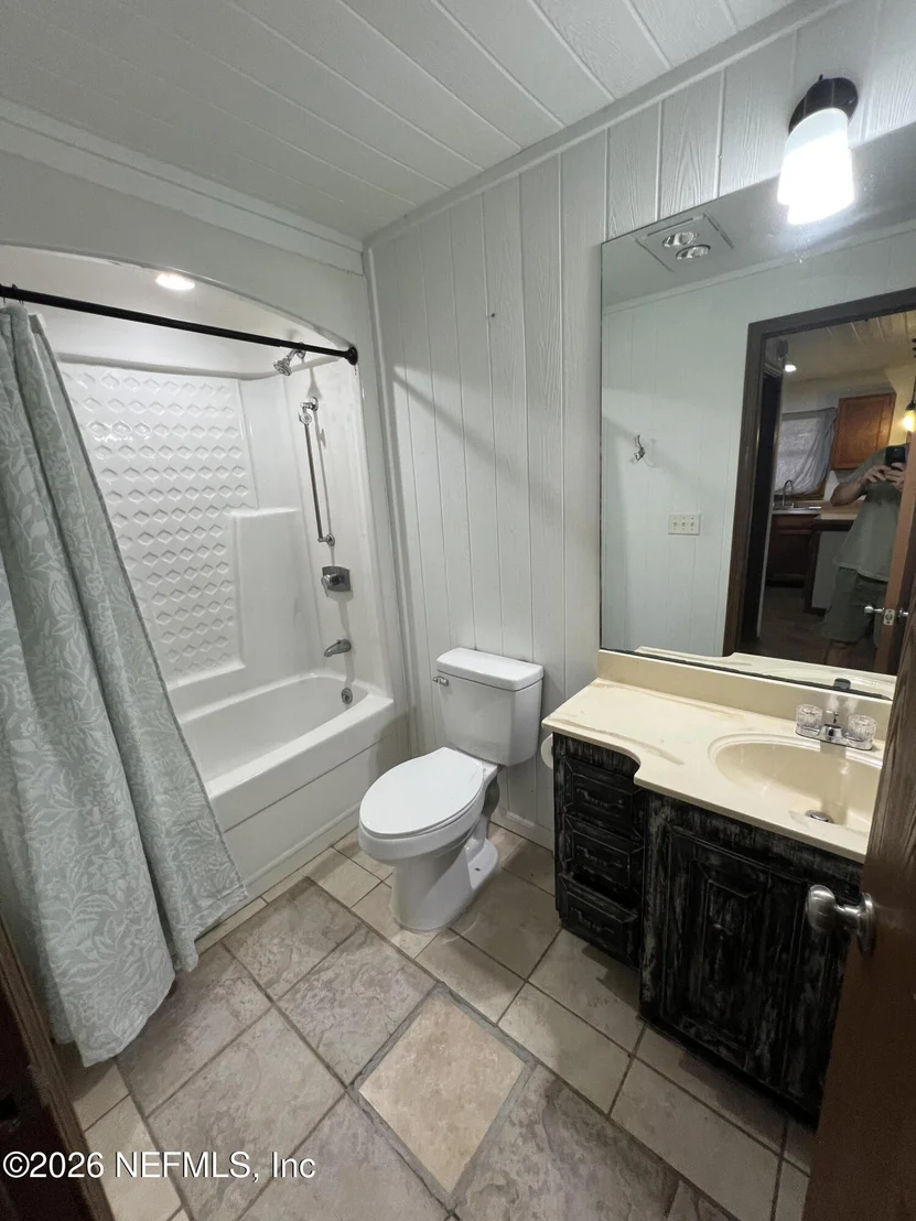 Photo of 468 TAYLOR Avenue