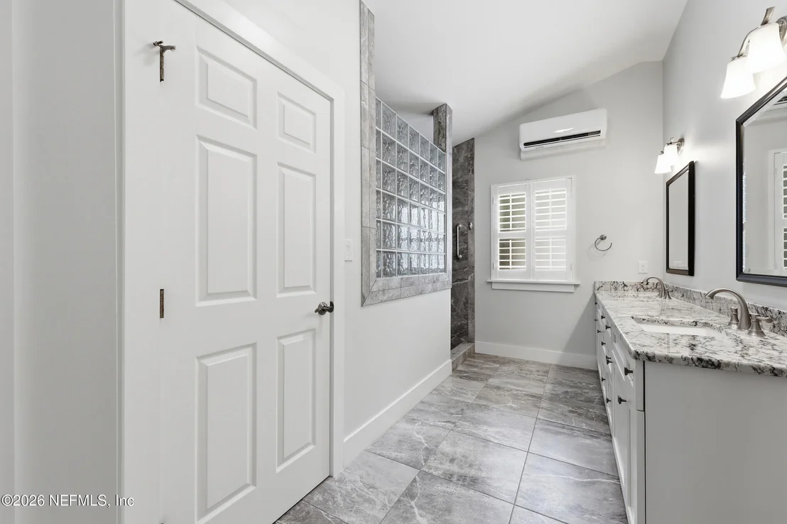 Photo of 17 SYLVAN Drive