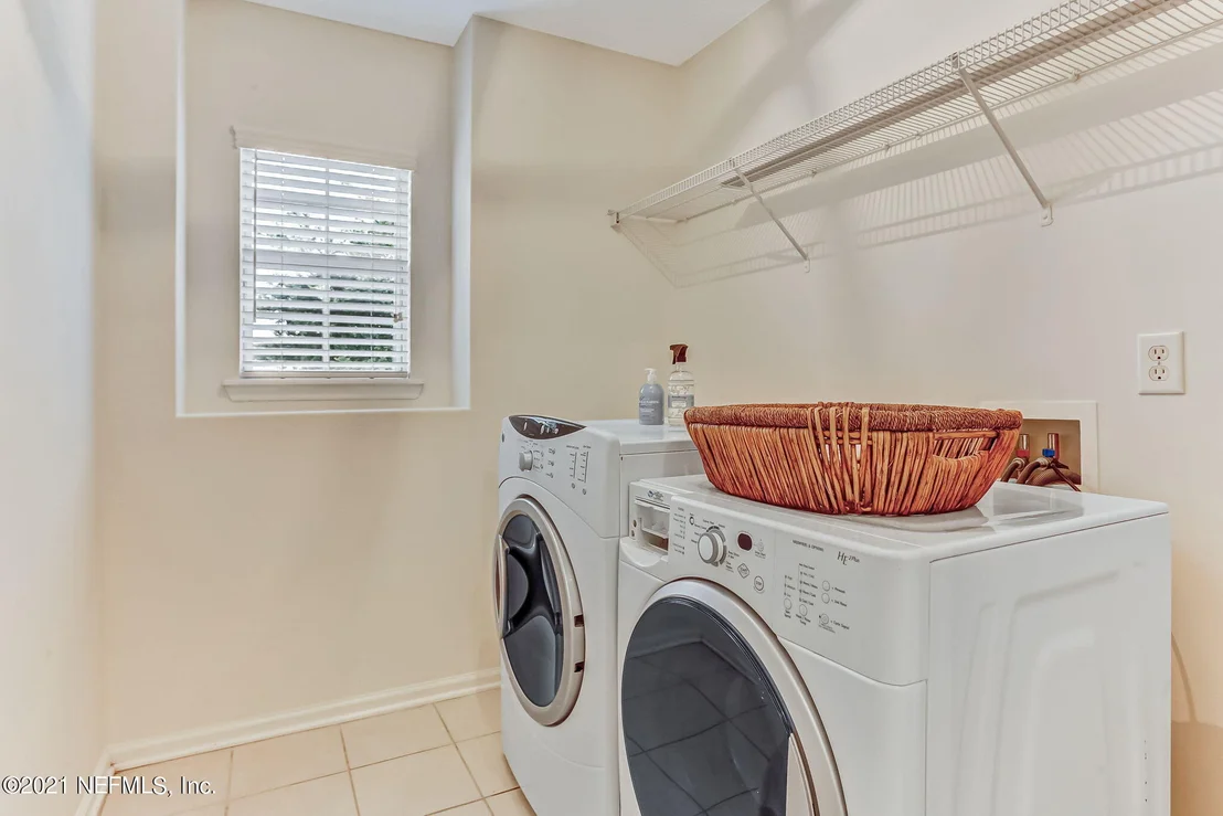 Photo of 1016 DUNSTABLE Lane