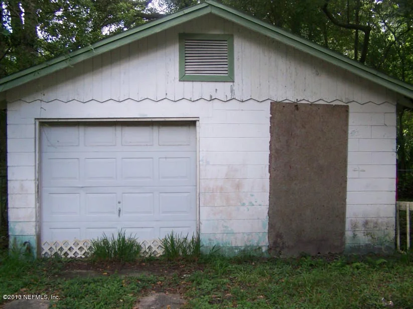 Photo of 3254 Dillon Street