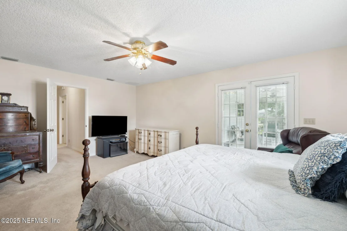 Photo of 212 LAKE Drive