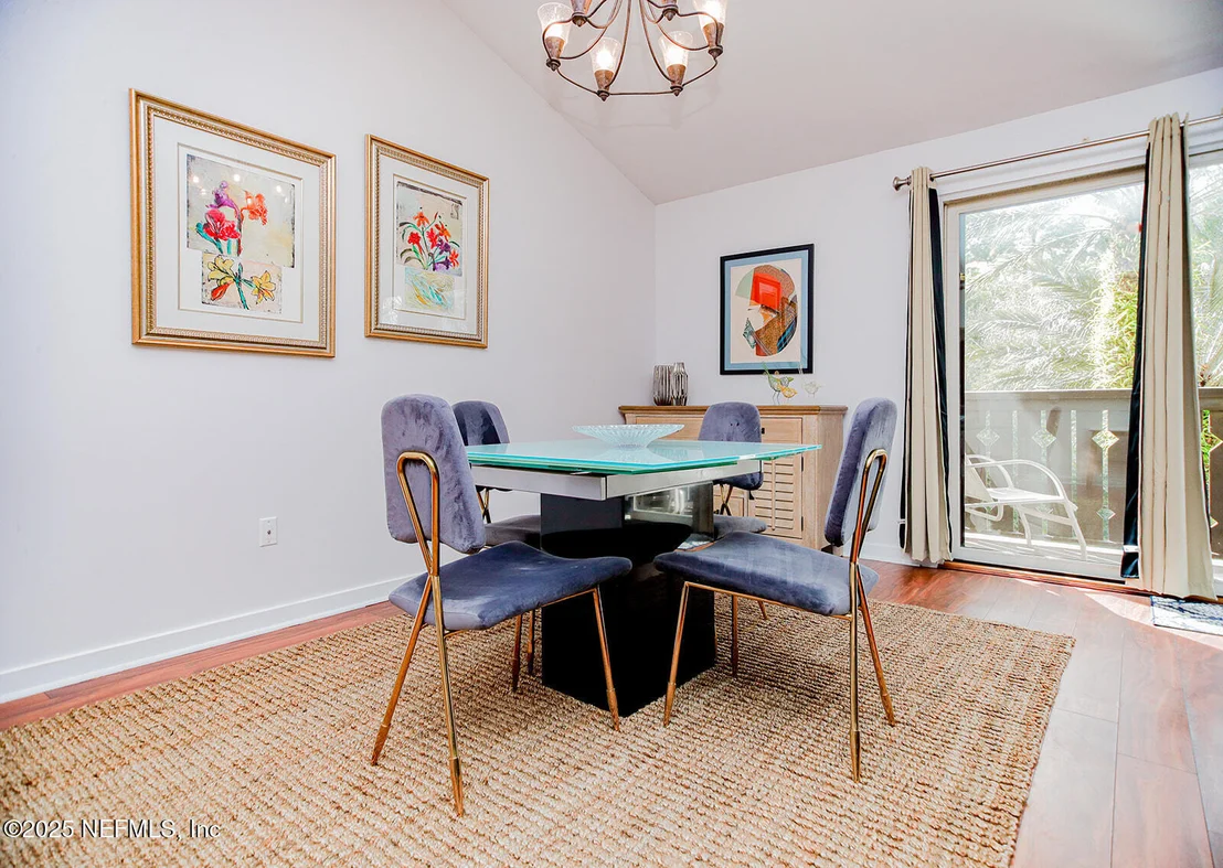 Photo of Unit 309 at 945 REGISTRY Boulevard