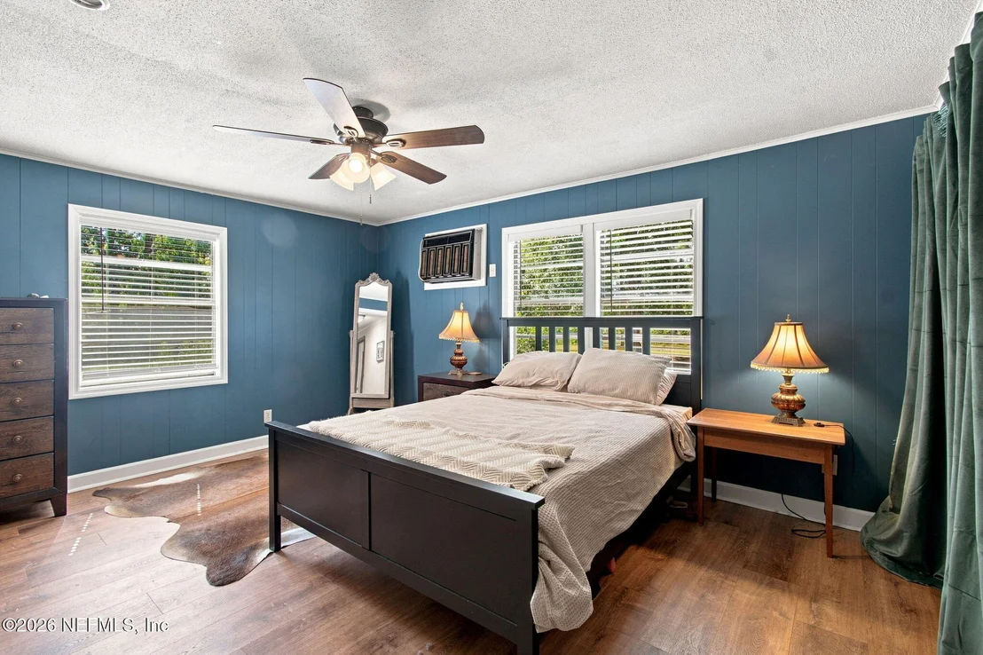 Photo of 33485 MEADOWS Lane