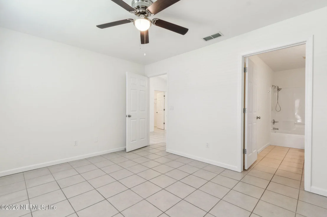 Photo of 423 SOUTH Boulevard
