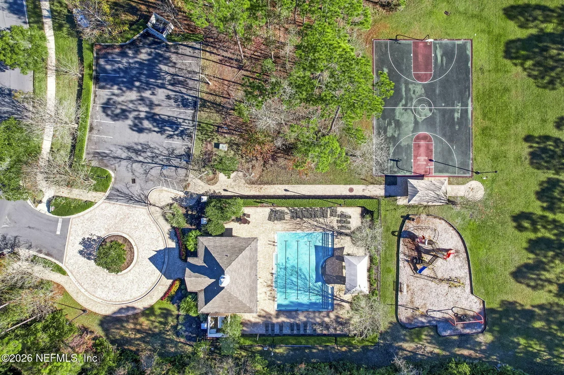 Photo of 321 ADDISON Court