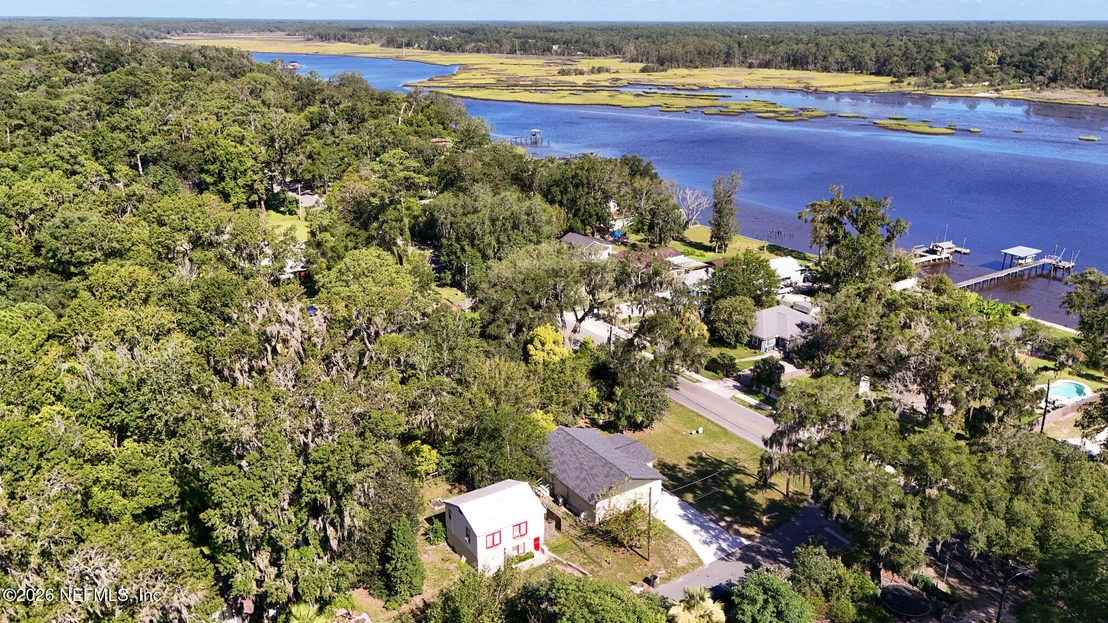 Photo of 9924 SUNSET Drive