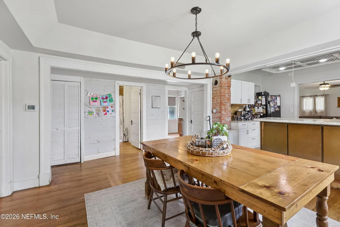 Photo of 2252 MILLS Road