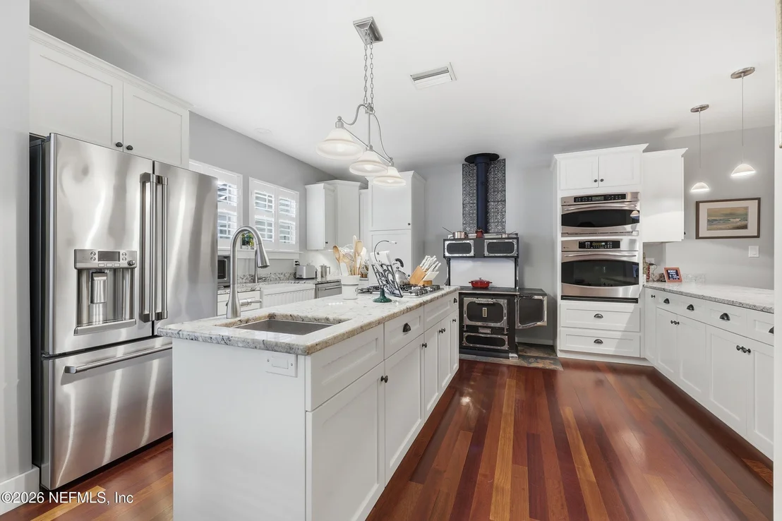 Photo of 17 SYLVAN Drive