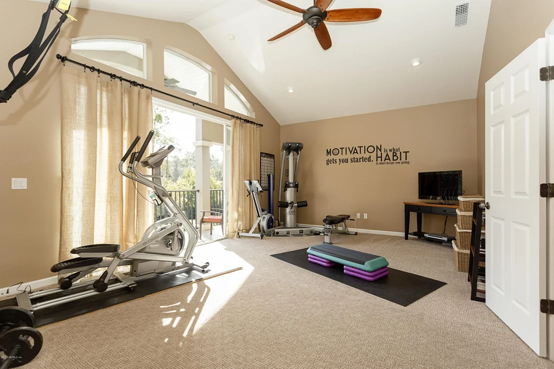 Photo of 465 SUMMERSET Drive