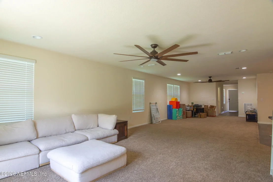 Photo of 65378 RIVER GLEN Parkway