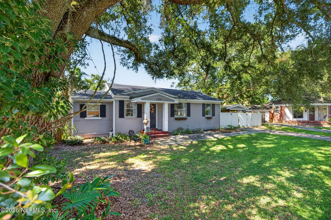 Photo of 3308 SHERIDAN Road