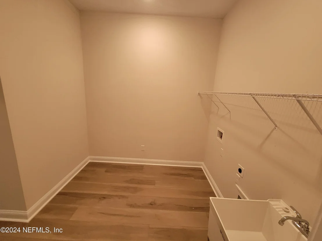 Photo of 281 HILLENDALE Circle