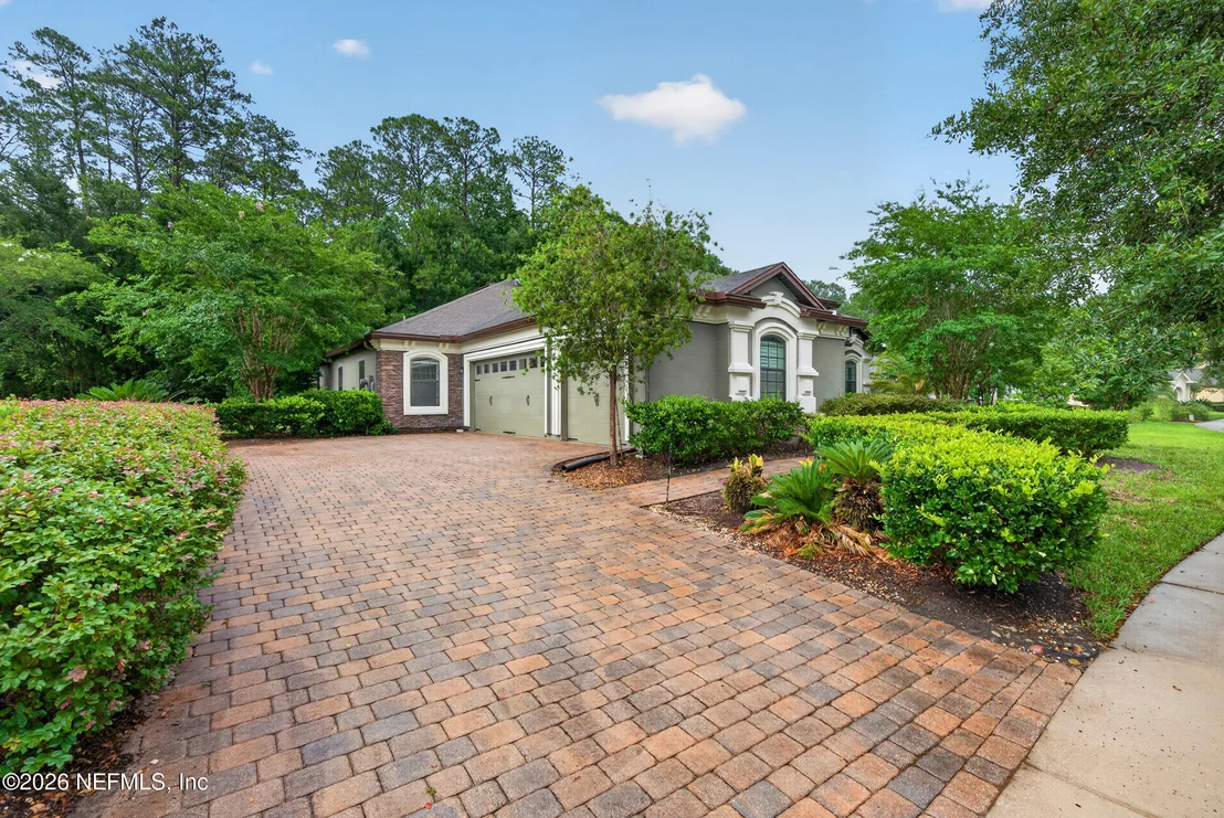 Photo of 2080 CROWN Drive