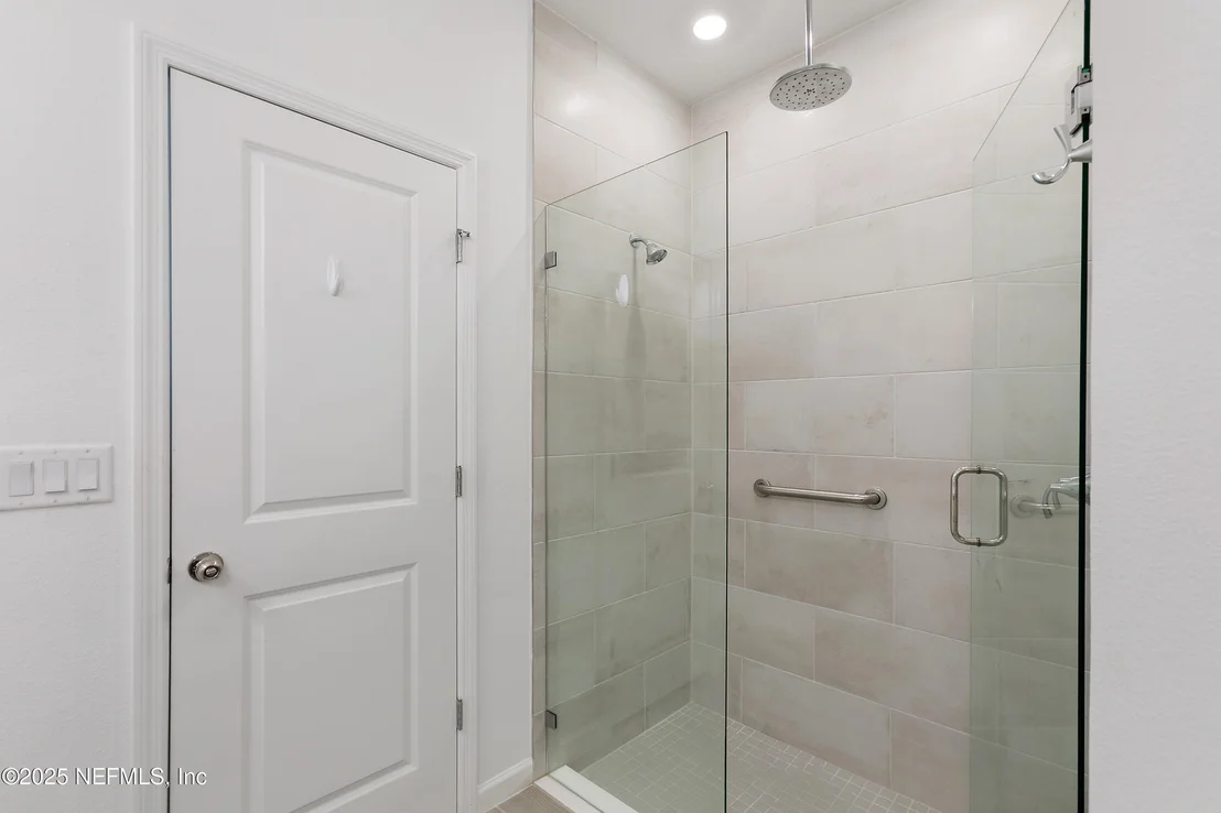 Photo of 75045 PONDSIDE Lane