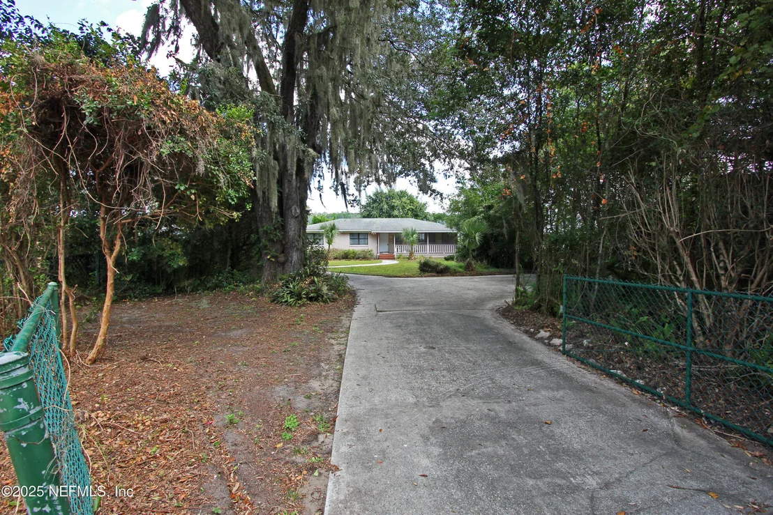 Photo of 4163 TROUT RIVER Boulevard