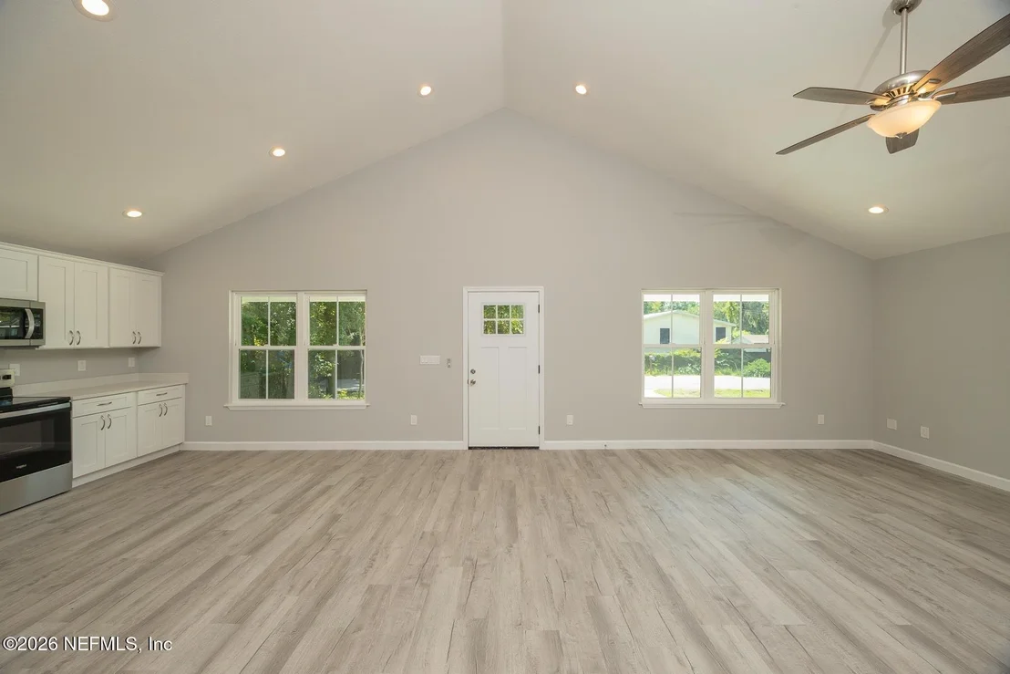 Photo of 2891 N 8TH Street