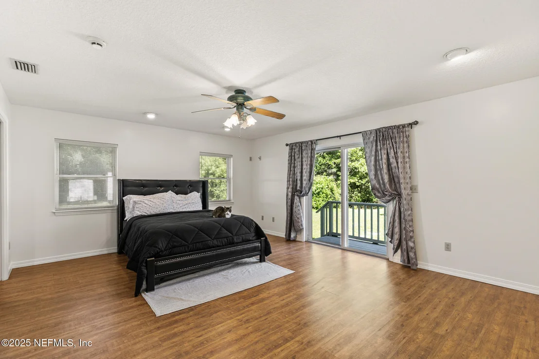 Photo of 120 STOKES LANDING Road