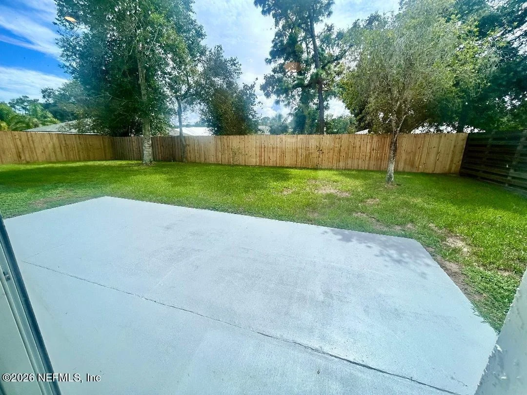 Photo of 702 NIEVES Lane