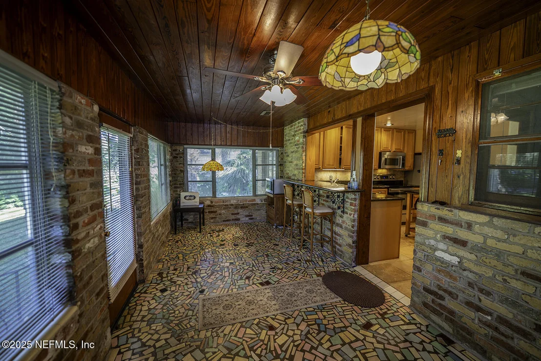Photo of 5527 HYDE PARK Circle
