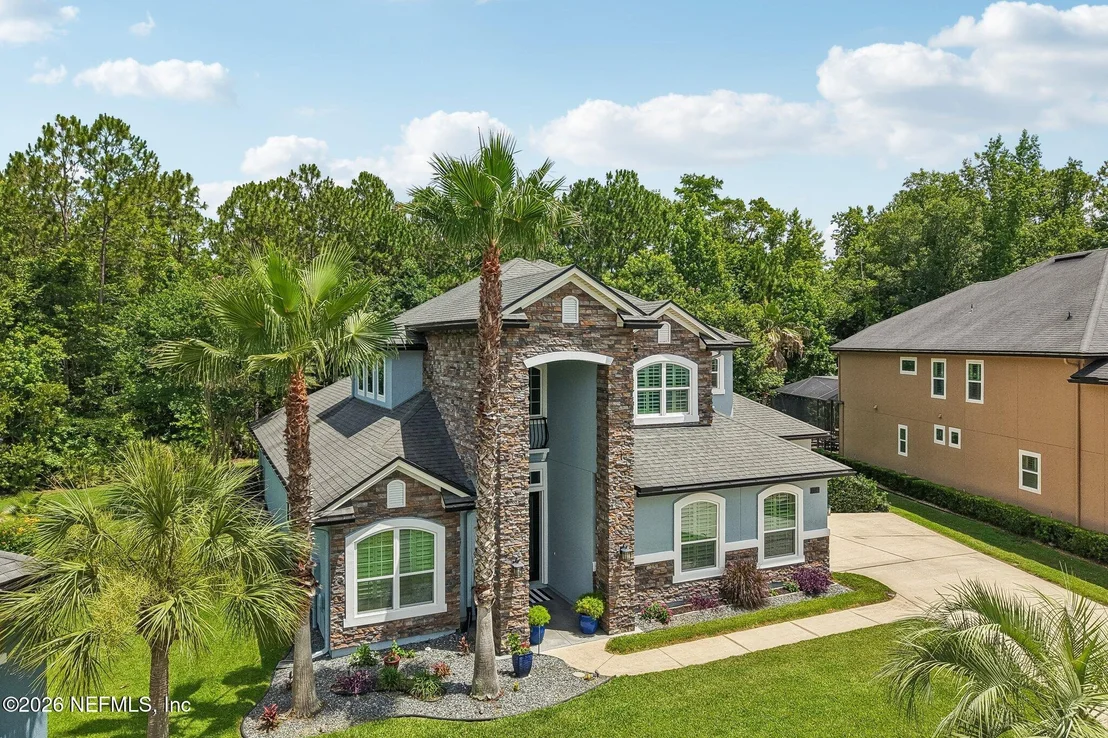 Photo of 136 DUNDEE Place