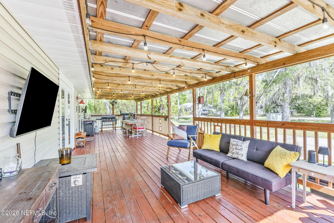 Photo of 524 HORSESHOE Road