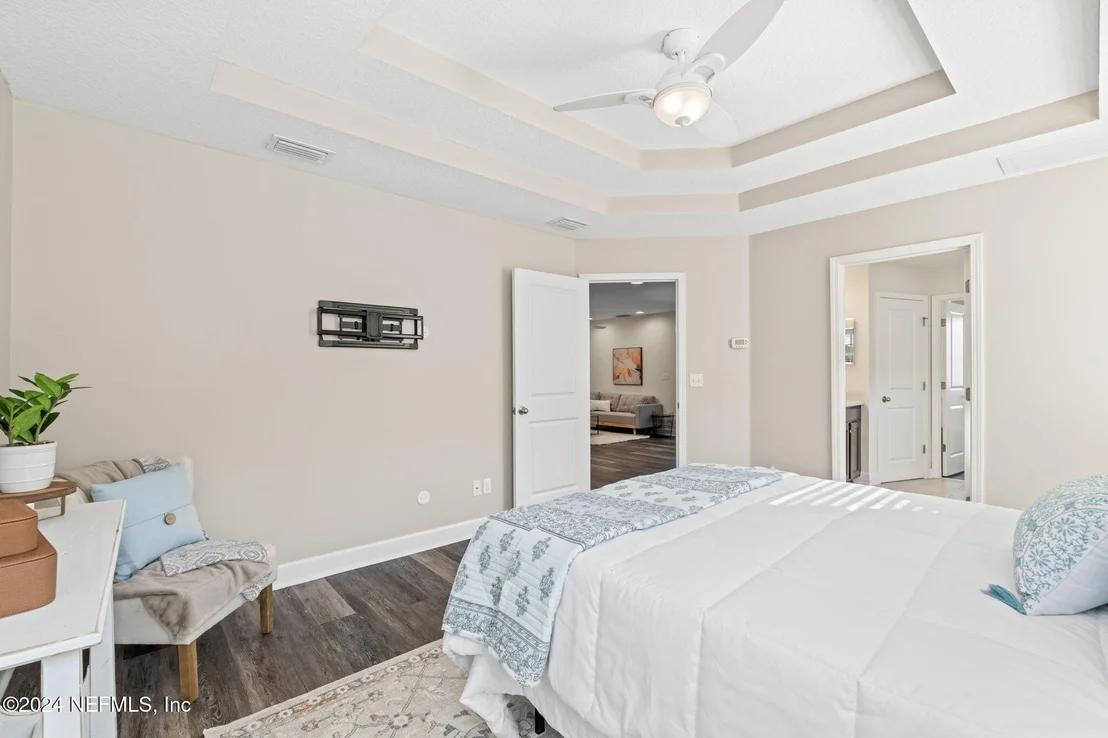 Photo of 237 SPRING PARK Avenue