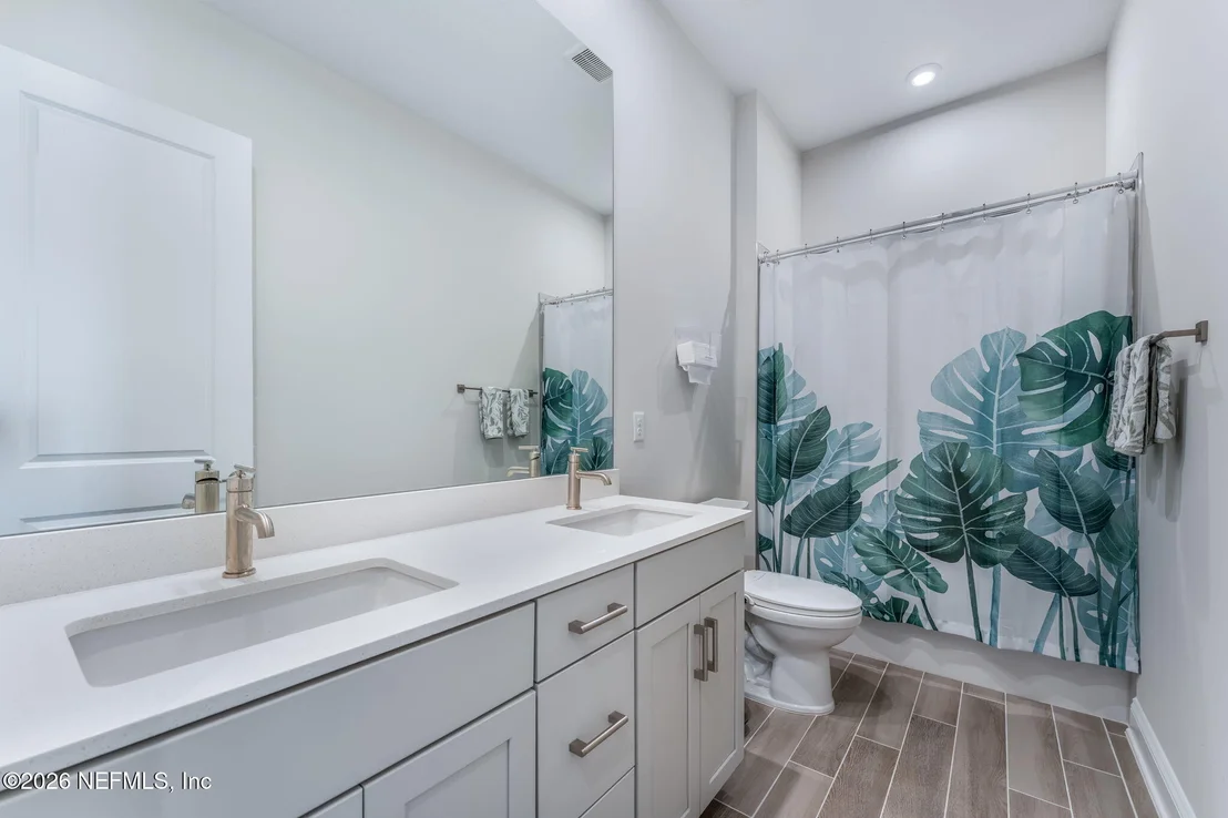 Photo of 295 PALOMAR Drive