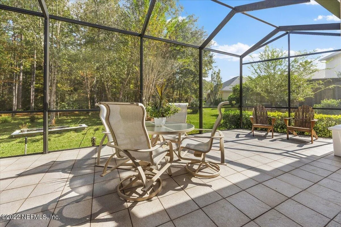 Photo of 816 EAGLE POINT Drive