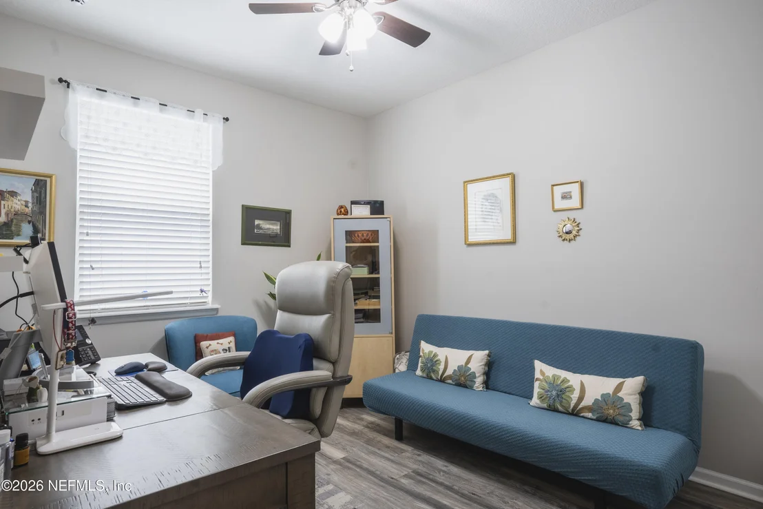 Photo of 7002 AZALEA GROVE Drive