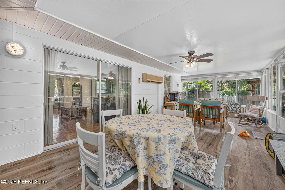 Photo of 829 RITA Circle