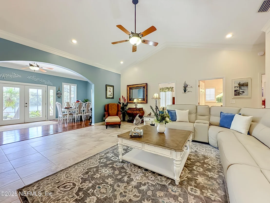 Photo of 129 RIVER Road