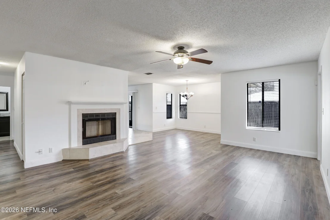 Photo of 111 LOBELIA Road