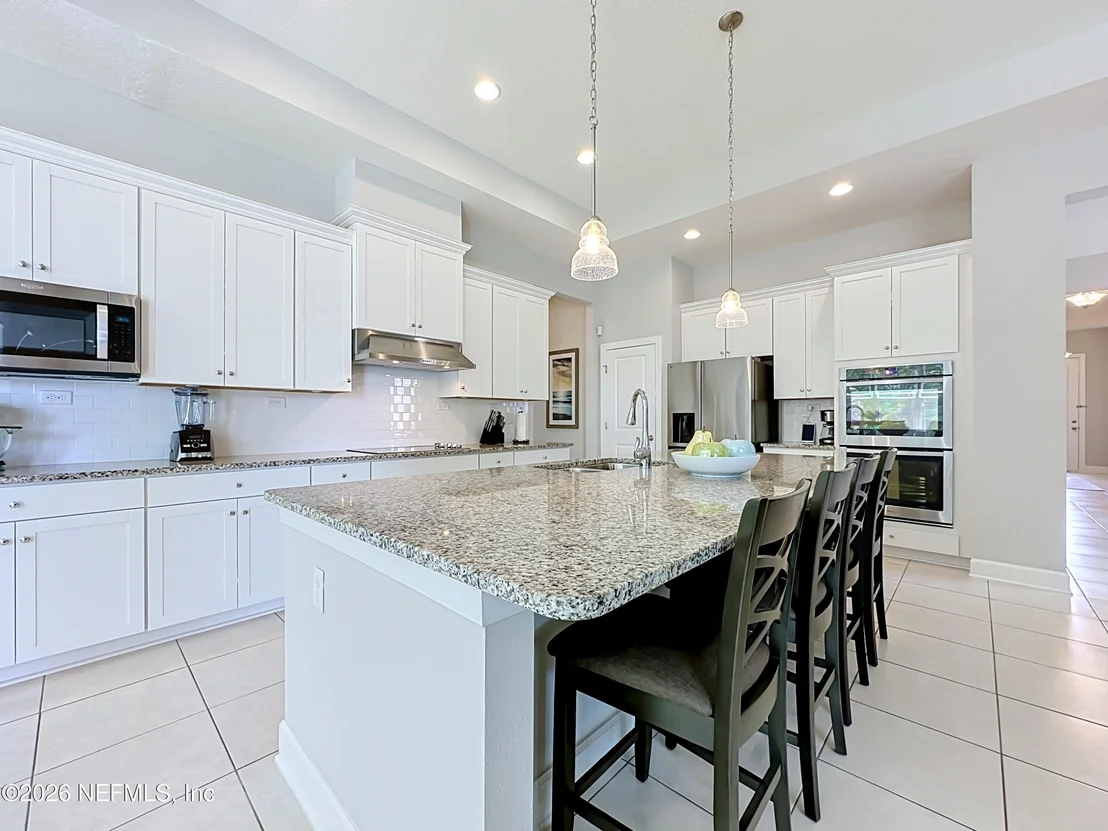 Photo of 676 CHARTER OAKS Boulevard