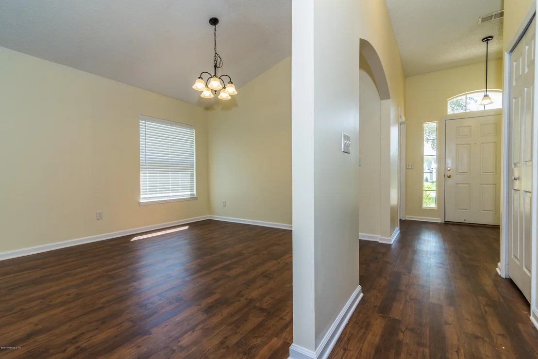 Photo of 817 MACKENZIE Circle