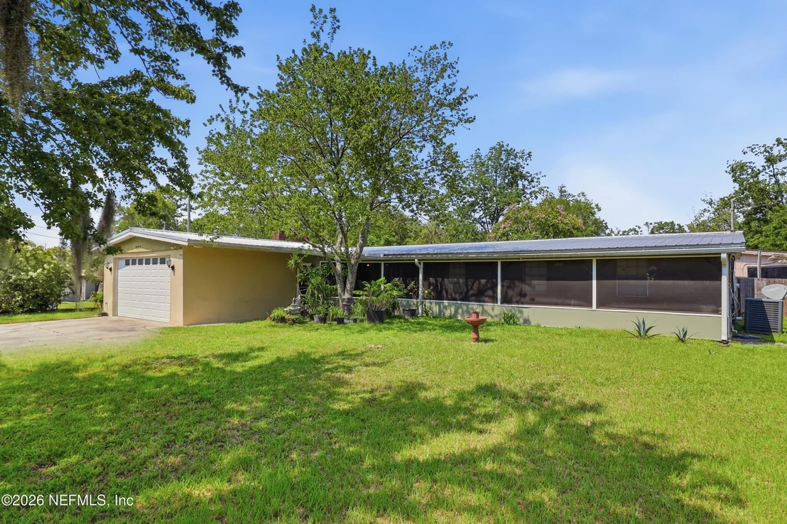Photo of 1927 MONTEAU Drive