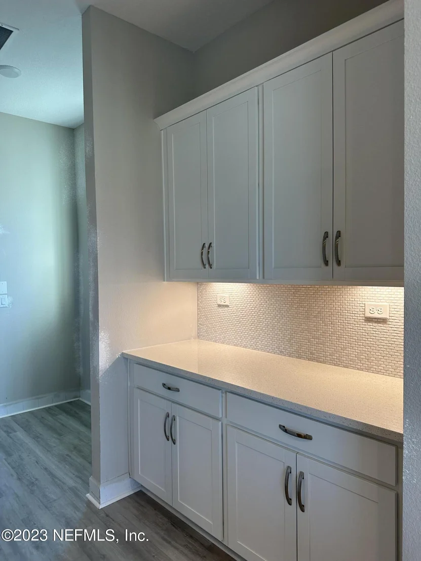Photo of 387 AMBERWOOD Drive