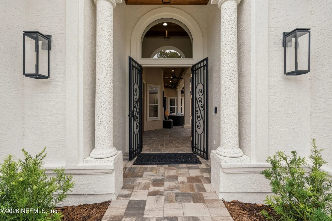 Photo of 105 LAUREL Way