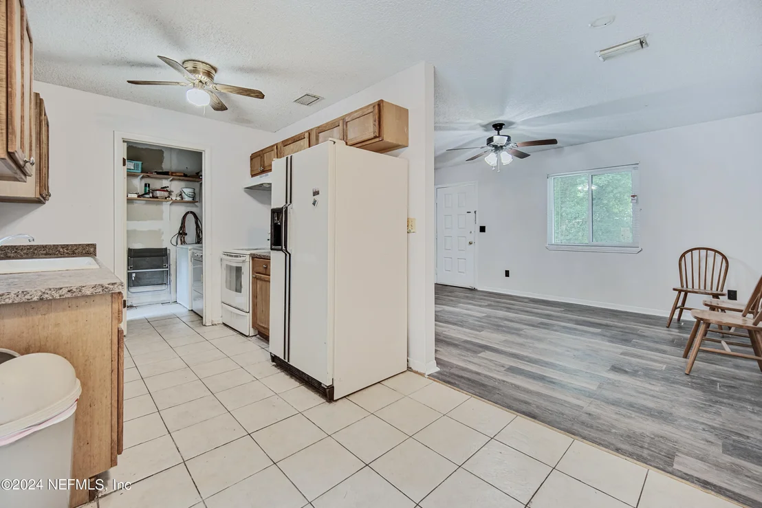 Photo of 282 VENETIAN Boulevard