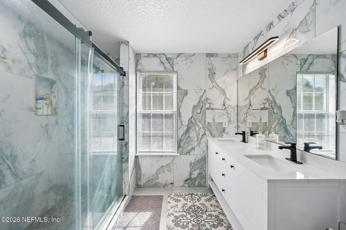 Photo of 558 ROSERUSH Lane