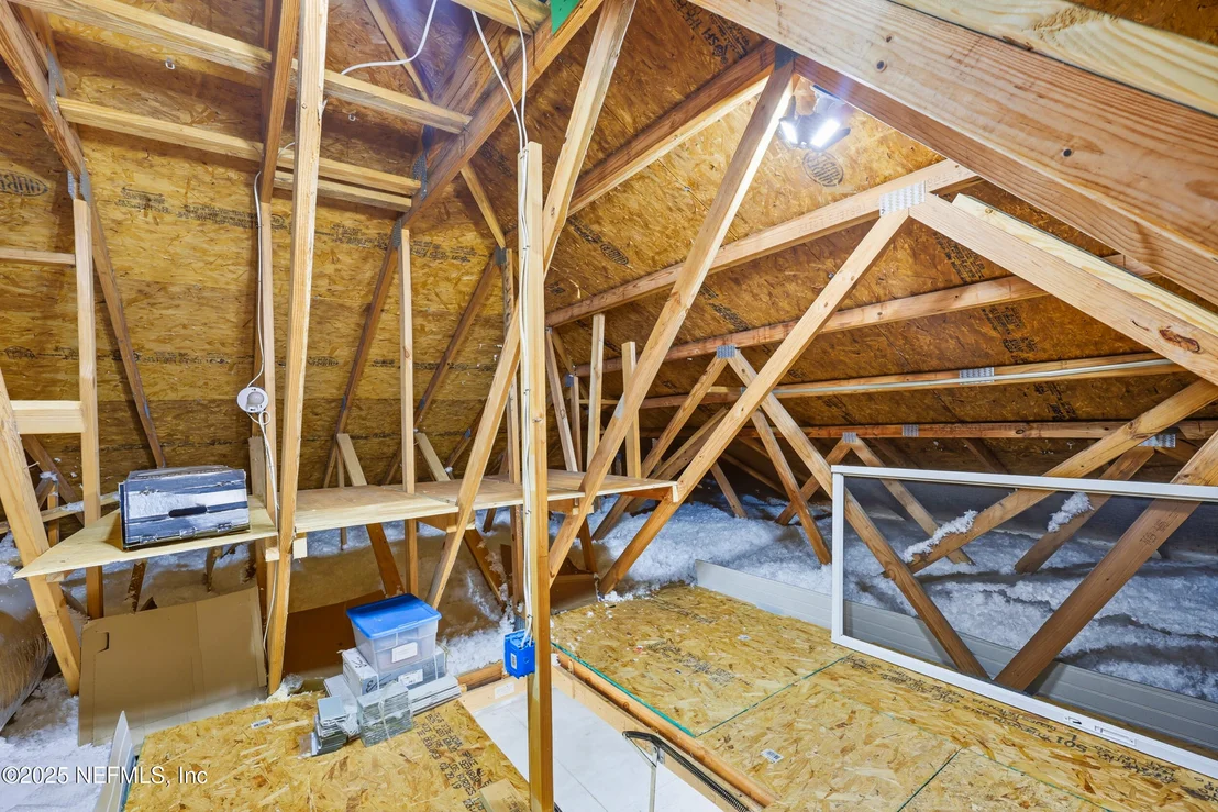 Photo of 96072 BREEZEWAY Court