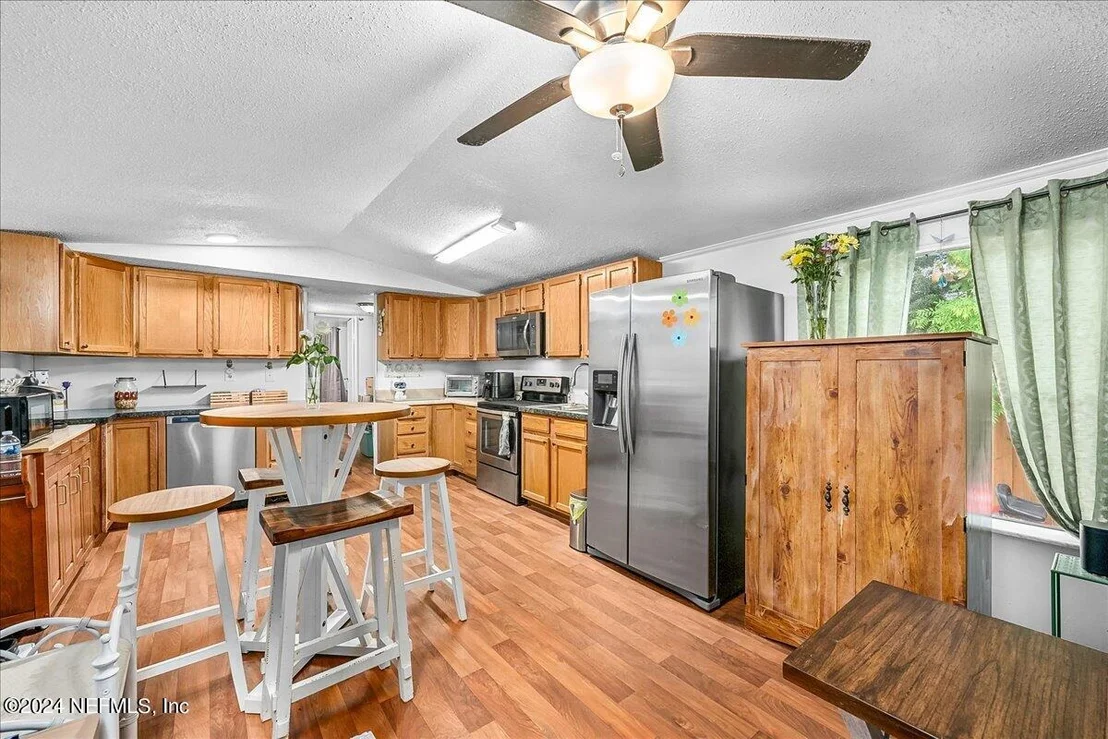 Photo of 218 MONROE Avenue