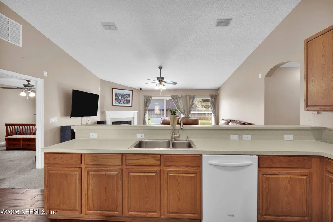 Photo of 13696 DEVAN LEE Drive E