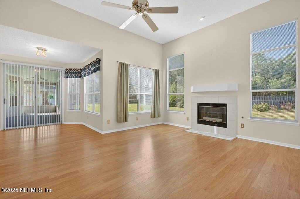 Photo of 388 LOLLY Lane